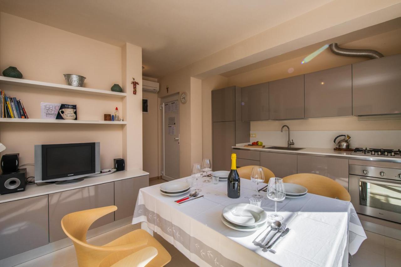 Apartment Manto Free Parking Rovinj Exterior photo
