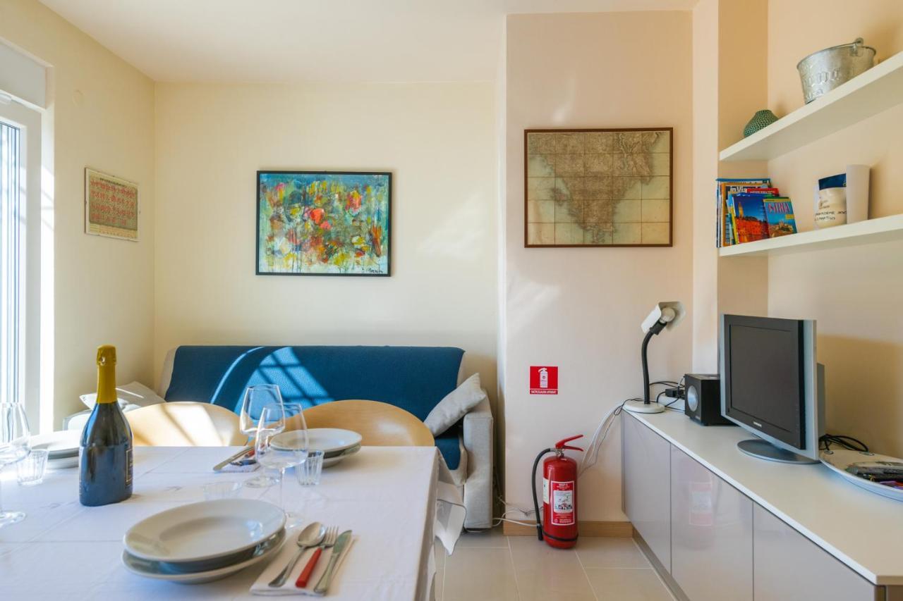 Apartment Manto Free Parking Rovinj Exterior photo
